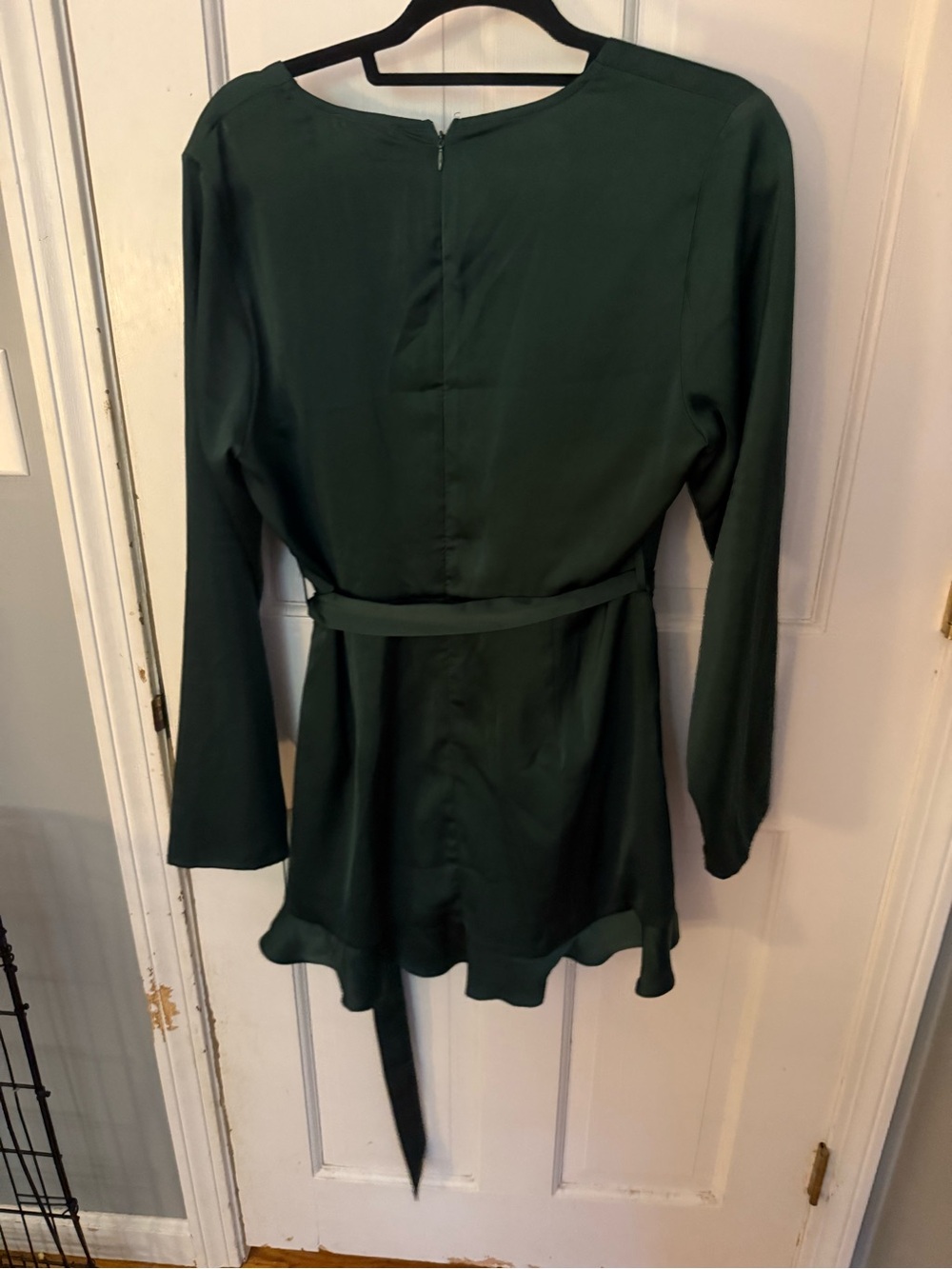 Silky Wrap Robe in Deep Green with Waist Tie - Picture 5 of 6